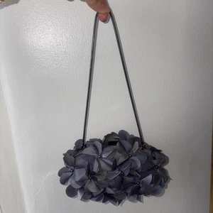 Coast Flora Pearl Classy Grey Clutch Bag With optional Strap Rep £50 - Picture 1 of 5