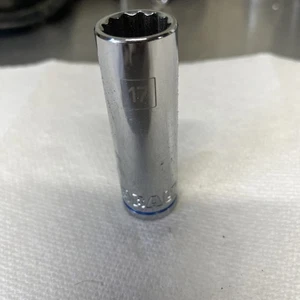Kobalt 17mm 1/2” Drive 12 puntos Deep Socket 337727 Usado - Imagen 1 de 3