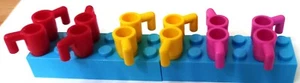 LEGO (3899) MINI FUGURE KAFFEETASSEN GELB, ROT oder ROSA 4 STÜCK BRANDNEU - Bild 1 von 2