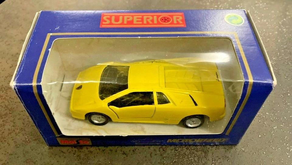 Maisto superior motorized Lamborghini Diablo jaune - Photo 1/1