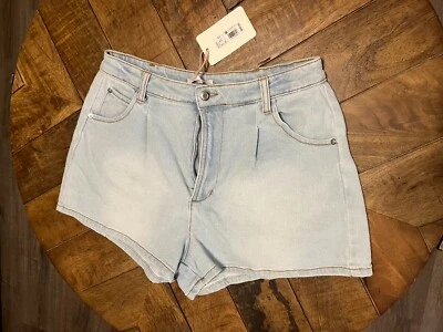 Pantalones cortos de mezclilla plisados de tiro medio GB Juniors, azul claro talla 11 (B13) Foto 1 de 4