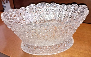 Pristine L.E. Smith Glass Centerpiece Bowl Pedestal Oval Console Daisy & Button - Picture 1 of 6