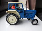 Britains Ford 5000 Tractor 1:32 scale Farm Model TRAKTOR  with CAB AND DRIVER