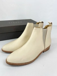 Bota Chelsea diaria de cuero Nisolo - Color hueso - Talla 8 - Nueva con defectos menores - Imagen 1 de 9
