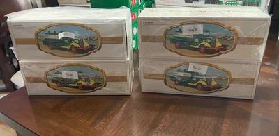 (2) Interruptor Rojo 1982 y (2) Interruptor Negro 1983 Primer Camión Hess en Caja Original Foto 1 de 4