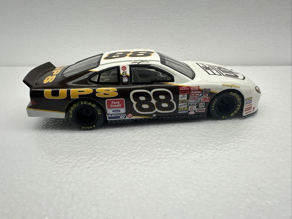 HASBRO 2001 DALE JARRETT #88 FORD TAURUS UPS NASCAR 1:24 - Image 1 of 4