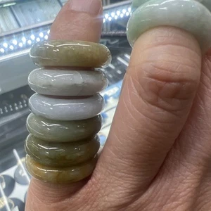 Grüner Jade Bandring Größe 4 .weiß hellgrün dunkelgrün Made in HK - Bild 1 von 11