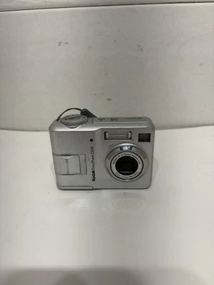 Kodak EasyShare C533 5.0MP Compact Digital Camera - Image 1 of 3