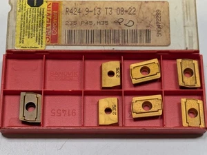 7 Stück Sandvik R424.9-13 T3 08-22 235 P45 Bohreinsatz - Bild 1 von 4