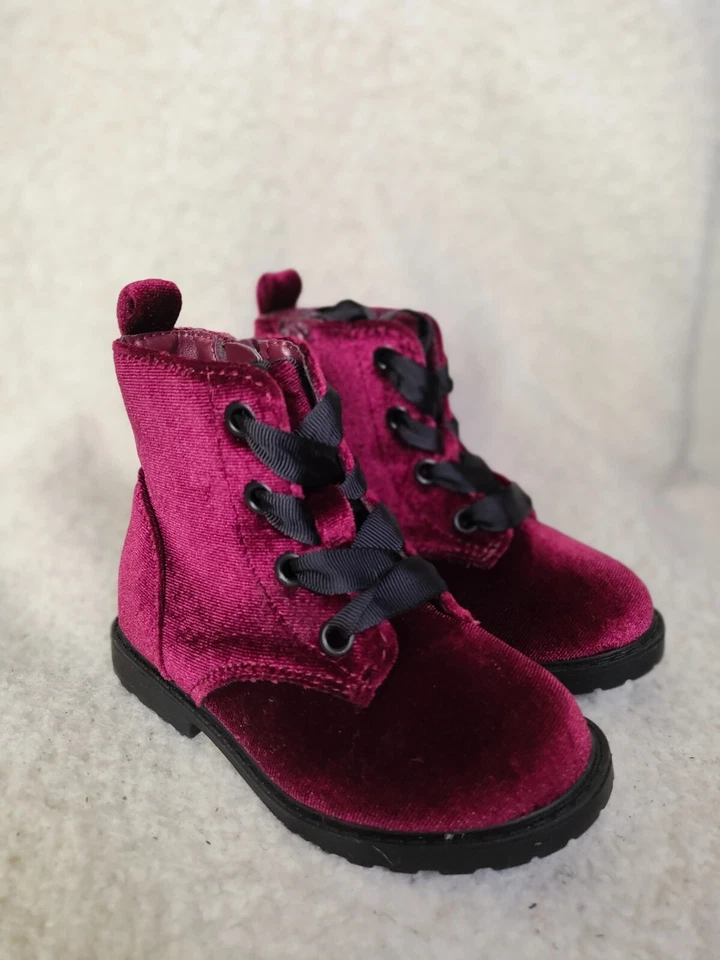 Cat & Jack Baby Girls Boots 7 Burgundy Velvet Lace Zip Up Ankle Booties Shoes - Image 1 of 4