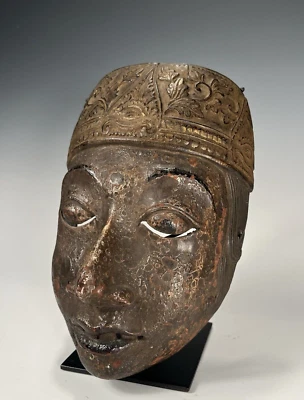 Máscara de danza policromada fina antigua indonesia Bali tallada a mano principios del siglo XX Foto 1 de 4