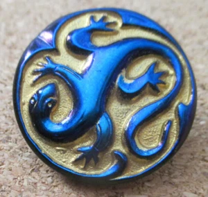 1-Czech Glass Raised BLue Gecko/Lizard-Gold Background-Black Button #177 26.16mm - Picture 1 of 3