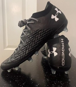 under armor soccer cleats