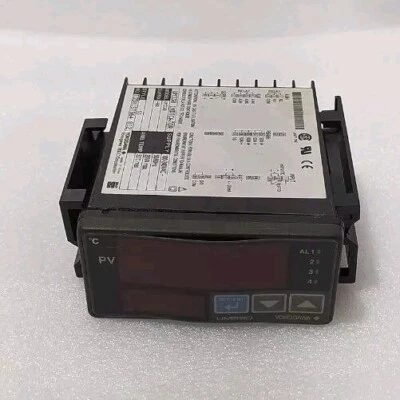YOKOGAWA MODEL UM330 SUFFIX -00 Digital Temperature Indicator USED - Image 1 of 4