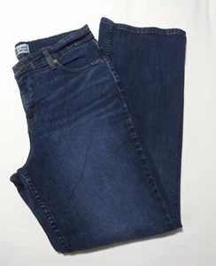 LEVI’S Signature Size 12 SHORT Jeans Misses Womens High RISE Straight Blue Jeans - Picture 1 of 15