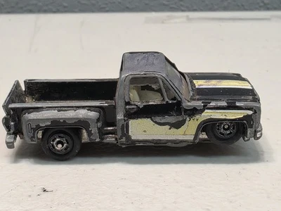 Yatming Chevy Stepside Wrecked Diecast Truck Hong Kong - Image 1 of 4