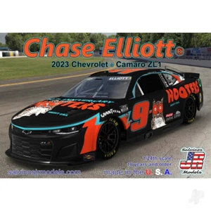 1:24 NASCAR Plastic Car Kit - Chase Elliott - 2023 Camaro - Hooters - Picture 1 of 1