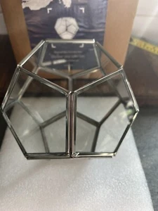 Metal And Glass Hurricane Vase - Bild 1 von 5