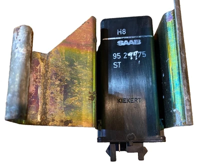 Central Locks ECU. Saab 900 1988 to 1994 and 9000 1986 to 1992 - Image 1 of 4