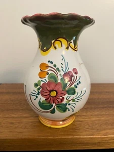 Handbemalte weiße Keramik Vase mit Blumen Italien - Bild 1 von 5