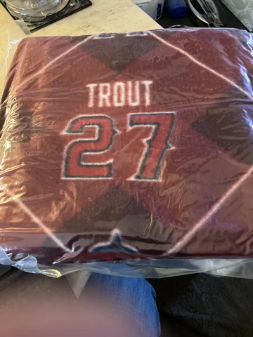 MIKE TROUT & SHOHEI OHTANI BLANKET SGA 4/25/23 Cover