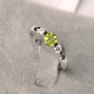 Three Stone Green Peridot Women Ring Natural Gemstone 925 Sterling Silver Ring - Picture 1 of 4
