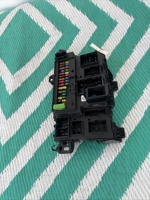 ✅ 2018-2020 FORD F150 Body Control Module Fuse Box Relay BCM JU5T-15604 ✅ - Image 1 of 4