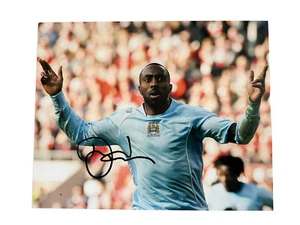 Genuine Hand Signed Autograph Photograph MANCHESTER CITY Darius Vassel 10 x 8" - Picture 1 of 3