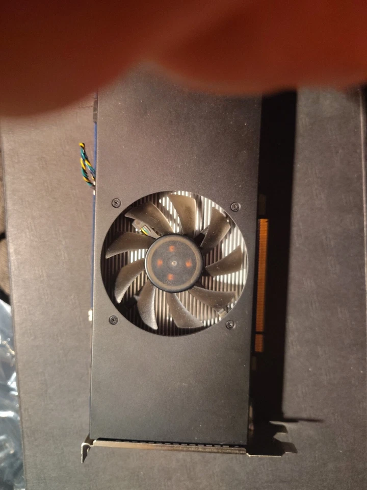 PNY Nvidia GeForce GTS 250 Graphics Card GPU 1024MB (1GB) GDDR3 RAM - Tested  - Image 1 of 4