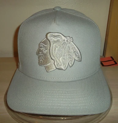 CHICAGO BLACKHAWKS BASEBALL CAP/HAT-NEW ERA 59FIFTY FITTED 7 1/8" ALL GRAY/NOS! - Image 1 of 4
