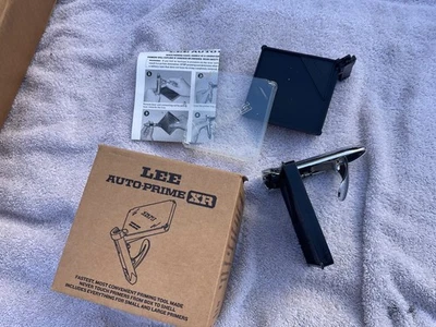 LEE Auto Prime XR w/Large & Small Primer Feed nwot - Image 1 of 2