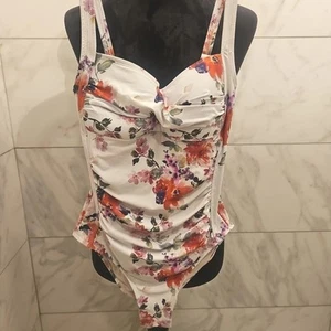 NipTuck Swim One Piece Swimsuit Floral White Ruched Multi Fit Cup Size 4 - Picture 1 of 4