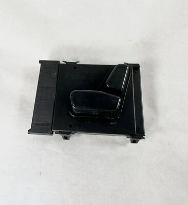 ⭐️ Interruptor de ajuste del asiento delantero derecho Chrysler 300 2005 OEM 56049428AE Foto 1 de 4