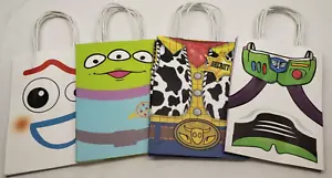 12 PEZZI Toy Story Party Bomboniere Forniture Buon Bottino Sacchetti Regalo - 4 Disegni (3 Ciascuno) - Foto 1 di 6