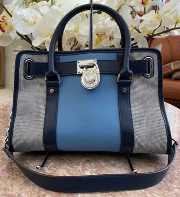 Cartera MICHAEL Michael Kors Hamilton Centro Azul Rayas Este Oeste ¡EXCELENTE ESTADO USADA!  $399 Foto 1 de 4