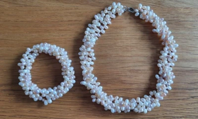 Perlenkette, 3 Stränge gedreht mit Verschluss und Armband, Rose- Apricot! - Bild 1 von 3