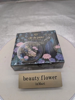 Cle de Peau Beaute Radiant Peafowl 110 Holiday 2025 Edición Limitada Brillo Foto 1 de 4