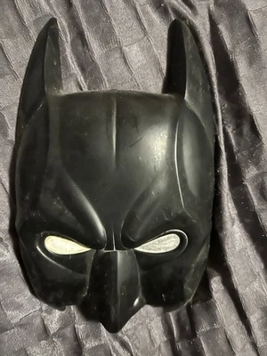 Batman: The Dark Knight Limited Edition 2 Disc DVD Set Batman Mask Package - Image 1 of 3