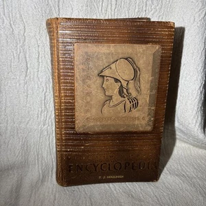 Vintage Book 1944 Encyclopedia Textured Leather Cover Book World Knowledge - Foto 1 di 12