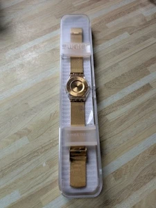 Swatch-Damenuhr, neu, Typ Generosity SFK 355M - Bild 1 von 3