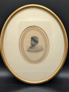 Vintage Oval Photograph of Older Lady - Foto 1 di 3