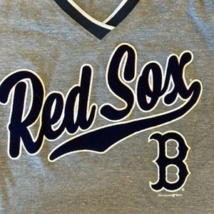 MLB T-Shirt  Women's  Boston Red Sox V-Neck Grey Blue  Size Medium NWT - Picture 1 of 9