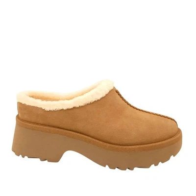 UGG New Heights Cozy Clog Womens 9 Tan Suede Fur Winter Platform Boho New - Image 1 of 4