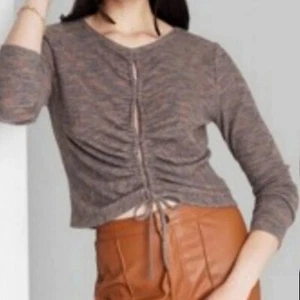 🆕️Wild Fable Long Sleeve Soft Cozy Knit Ribbed Blouse M Cut Out Fitted - Picture 1 of 6