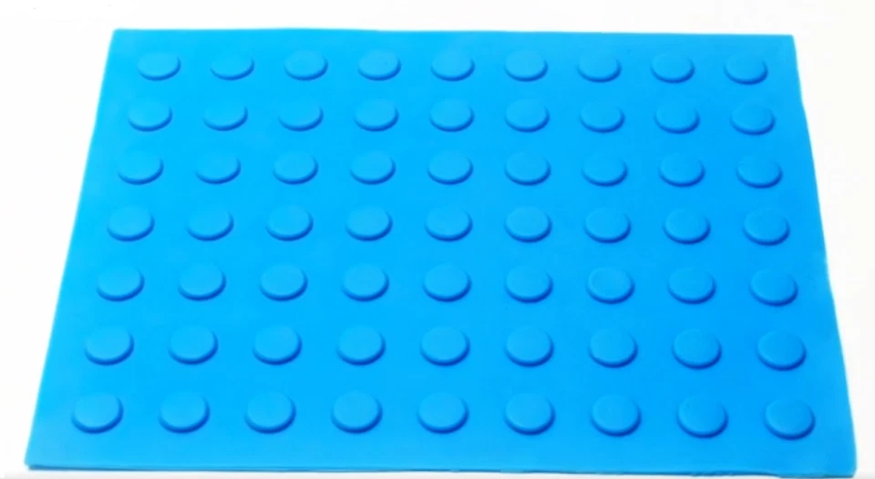 Alfombrilla Magnética, 12" x 15" Firmemente, Imanes Redondos para Evitar Goma Silicona, Azul Foto 1 de 2