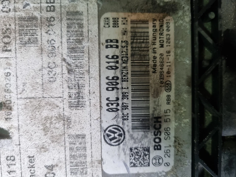 CENTRALINA MOTORE ECU MED17.5.5 0261S06515 03C906016BB  - Immagine 1 di 1