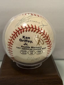 Ken Griffey Jr Upper Deck 1997 MVP Autographed Ball 22/240 - Picture 1 of 7