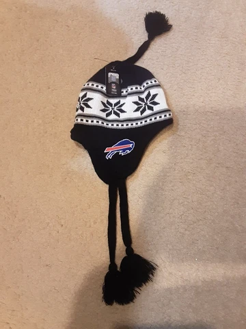 NFL TEAM HEADWEAR BUFFALO BILLS WINTER HAT WITH TASSLES Cover