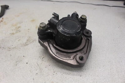 1983 Kawasaki GPz750 ZX750A RIGHT FRONT BRAKE CALIPER O12-9043.FE — 第 1/4 张图片