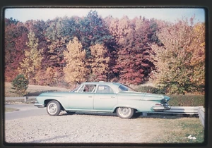 Scivolo 35 mm vintage 1960 - 1961 blu Dodge Dart Phoenix auto - Kodachrome - Foto 1 di 1